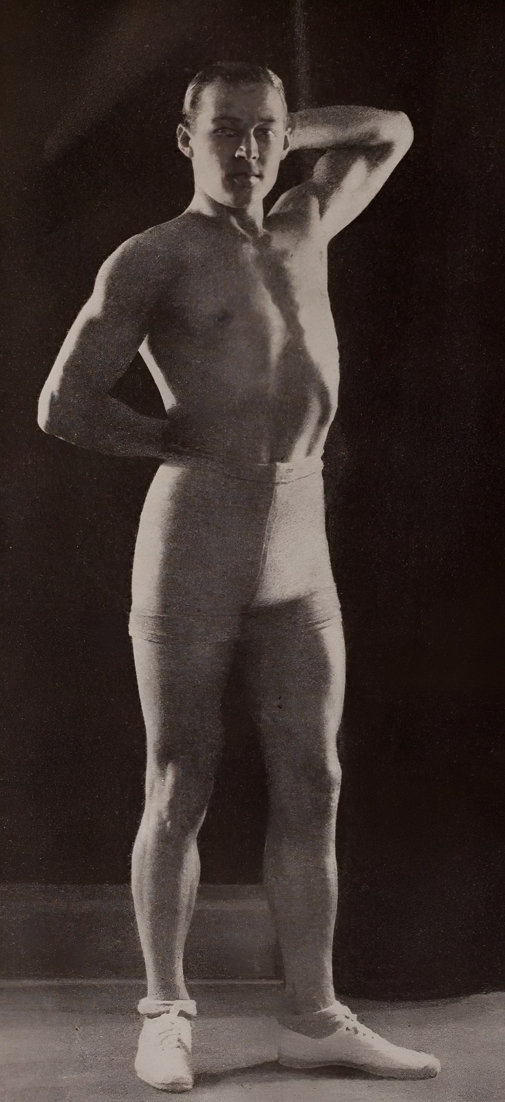 RUDOLPH VALENTINO - Swimsuit & Muscles - Film Actor - 3.5 x 7 in Reprint RUDOLPH VALENTINO - Swimsuit & Muscles - Film Actor - 3.5 x 7 in Reprint