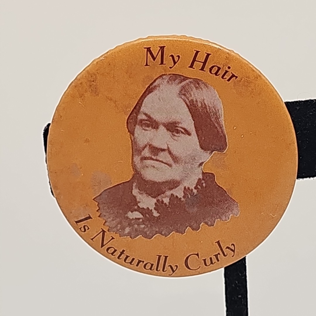 Vintage 1966 Mrs Grundy\'s My Hair Is Naturally Curly Button Pinback Sepia 1.75\