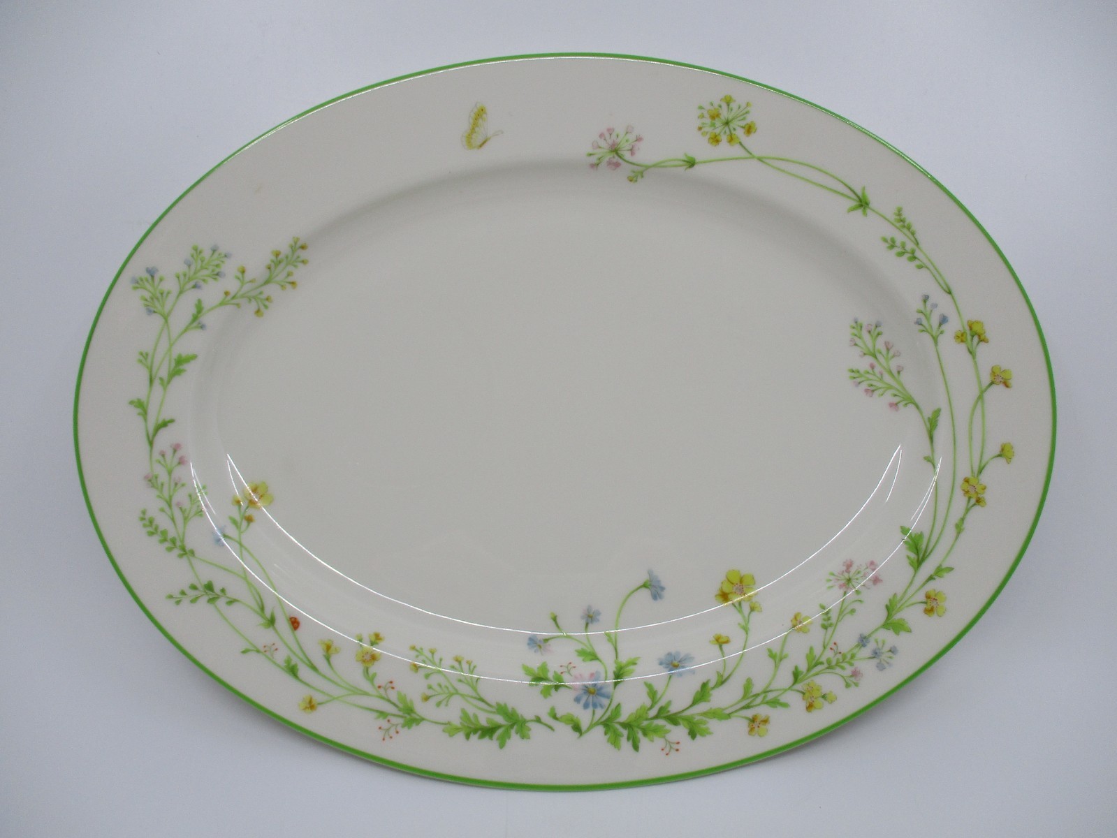 NORITAKE REVERIE OVAL PLATTER - 13 5/8