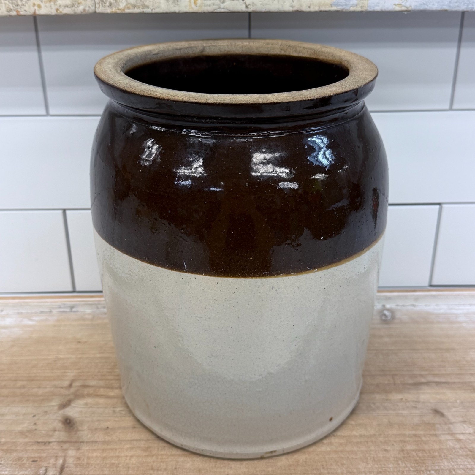 Antique Brown Glazed Stoneware Crock Farmhouse Pottery 1900s Antique Brown Glazed Stoneware Crock Farmhouse Pottery 1900s