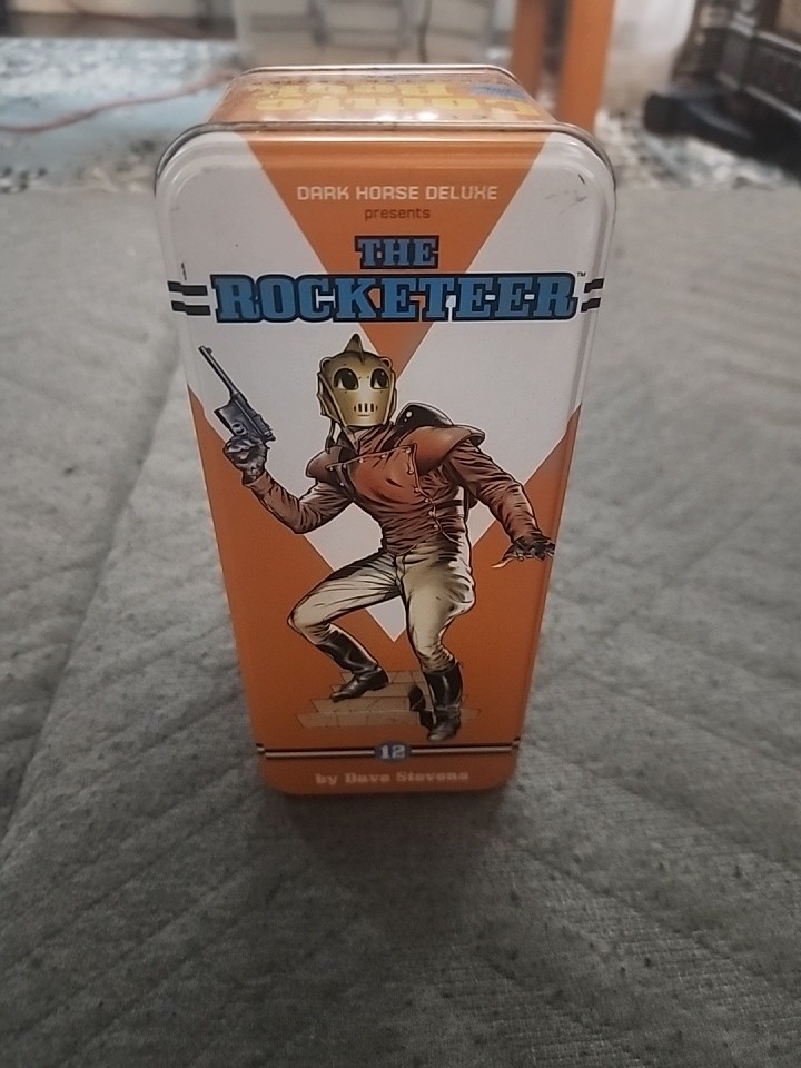 Dave Stevens The Rocketeer Statue Dark Horse Deluxe Figure Tin LTD 376/500 Y01 Dave Stevens The Rocketeer Statue Dark Horse Deluxe Figure Tin LTD 376/500 Y01