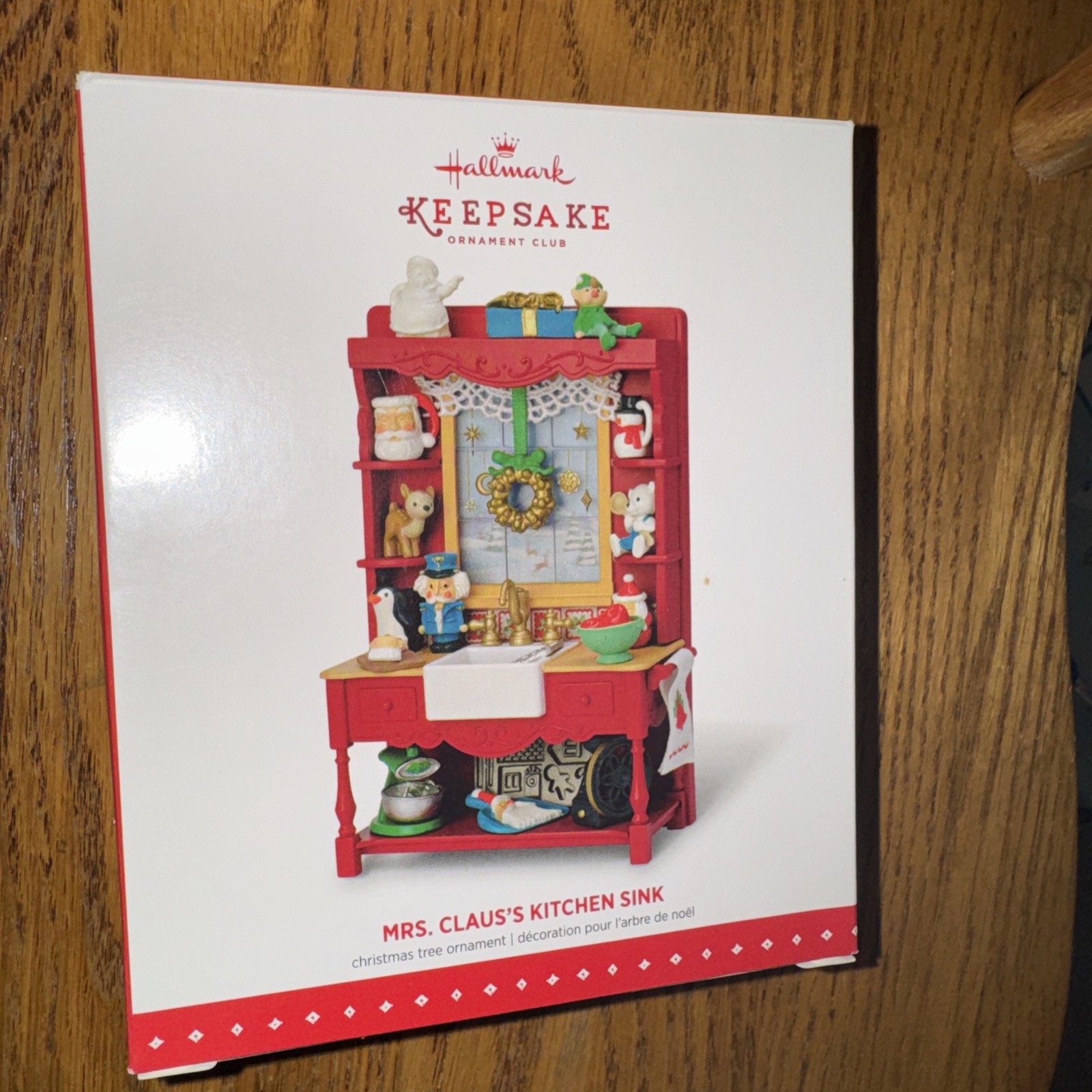 Hallmark 2015 Keepsake Christmas Ornament Mrs. Claus’s Kitchen Sink Hallmark 2015 Keepsake Christmas Ornament Mrs. Claus’s Kitchen Sink
