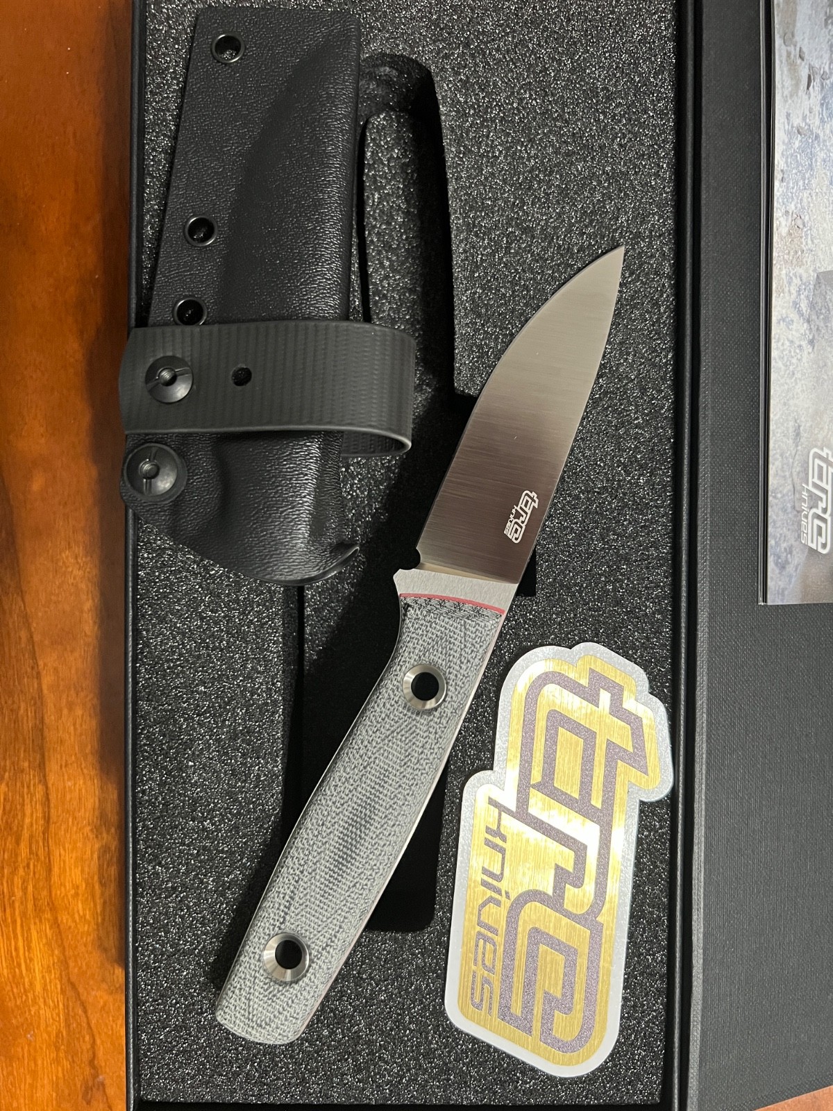 TRC Classic Freedom Knife m390 red lined NIB
