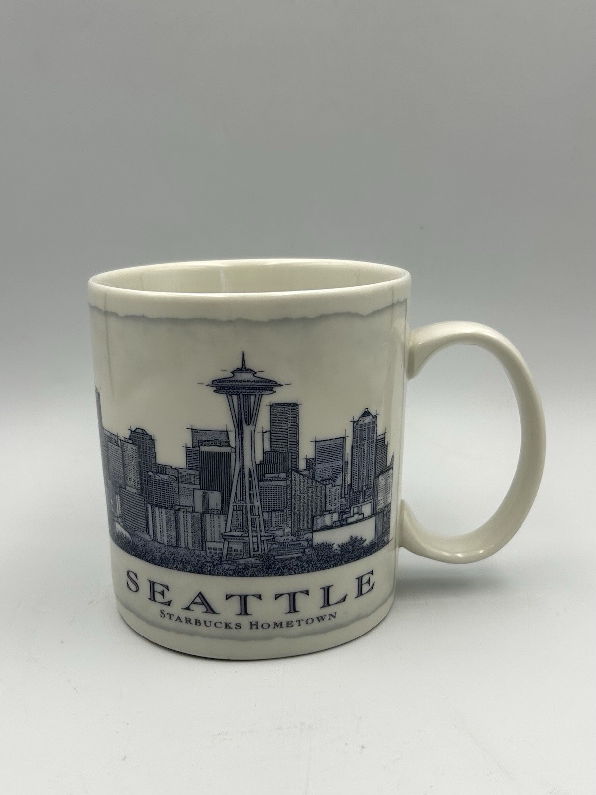 Starbucks Seattle Hometown Architecture Series Coffee Mug Cup 18 oz Skyline 2008