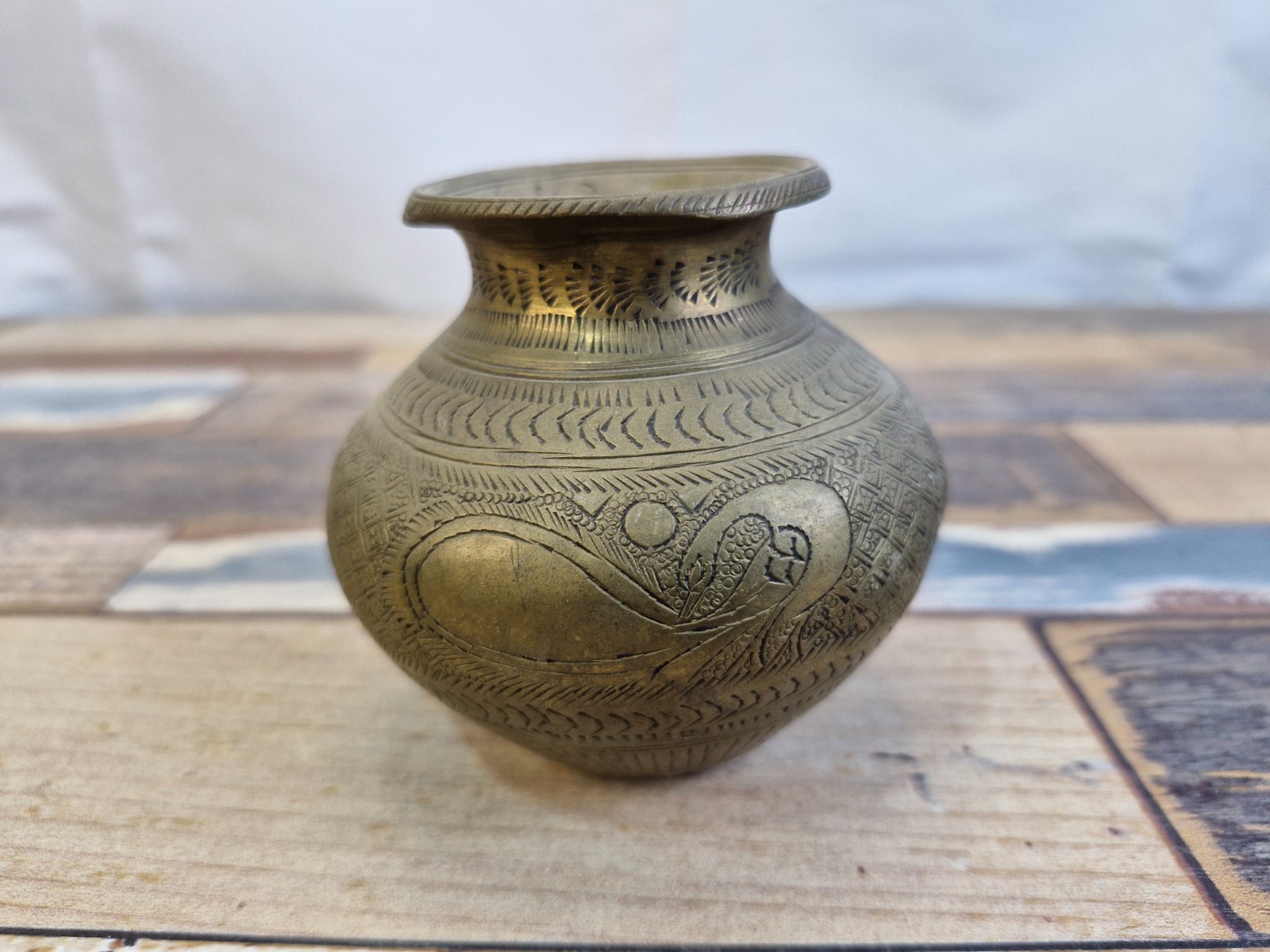 Vintage Brass Lota - Handcrafted Kalash Water Pot - Traditional Metal Vessel L9