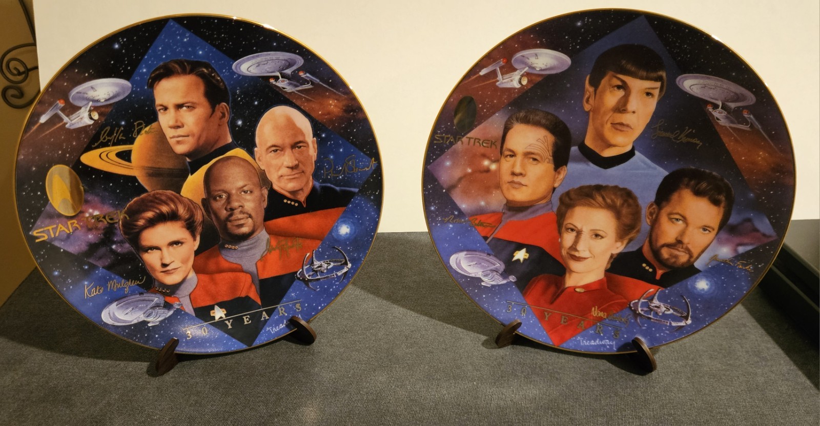 Vintage Star Trek 30th Ann. collector plates. released in 1997 by Hamilton.