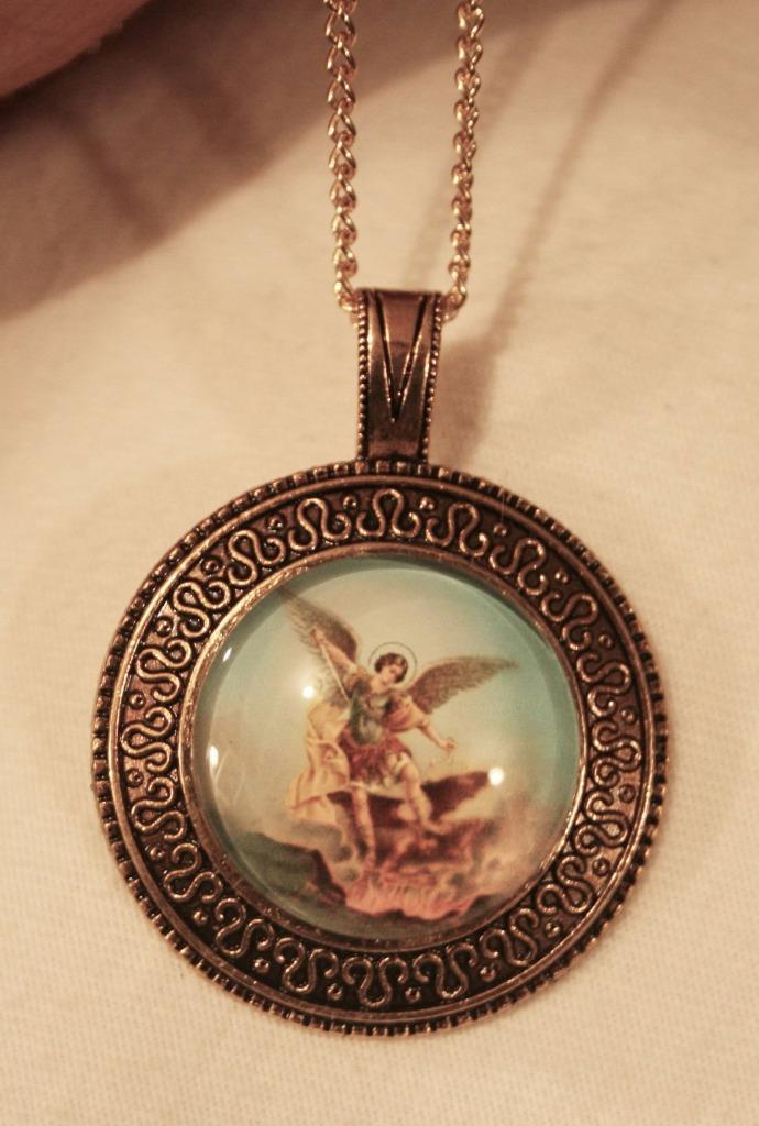 Sloped Swirl Rim Rnd Metal Beaded St Michael Archangel Goldtone Pendant Necklace