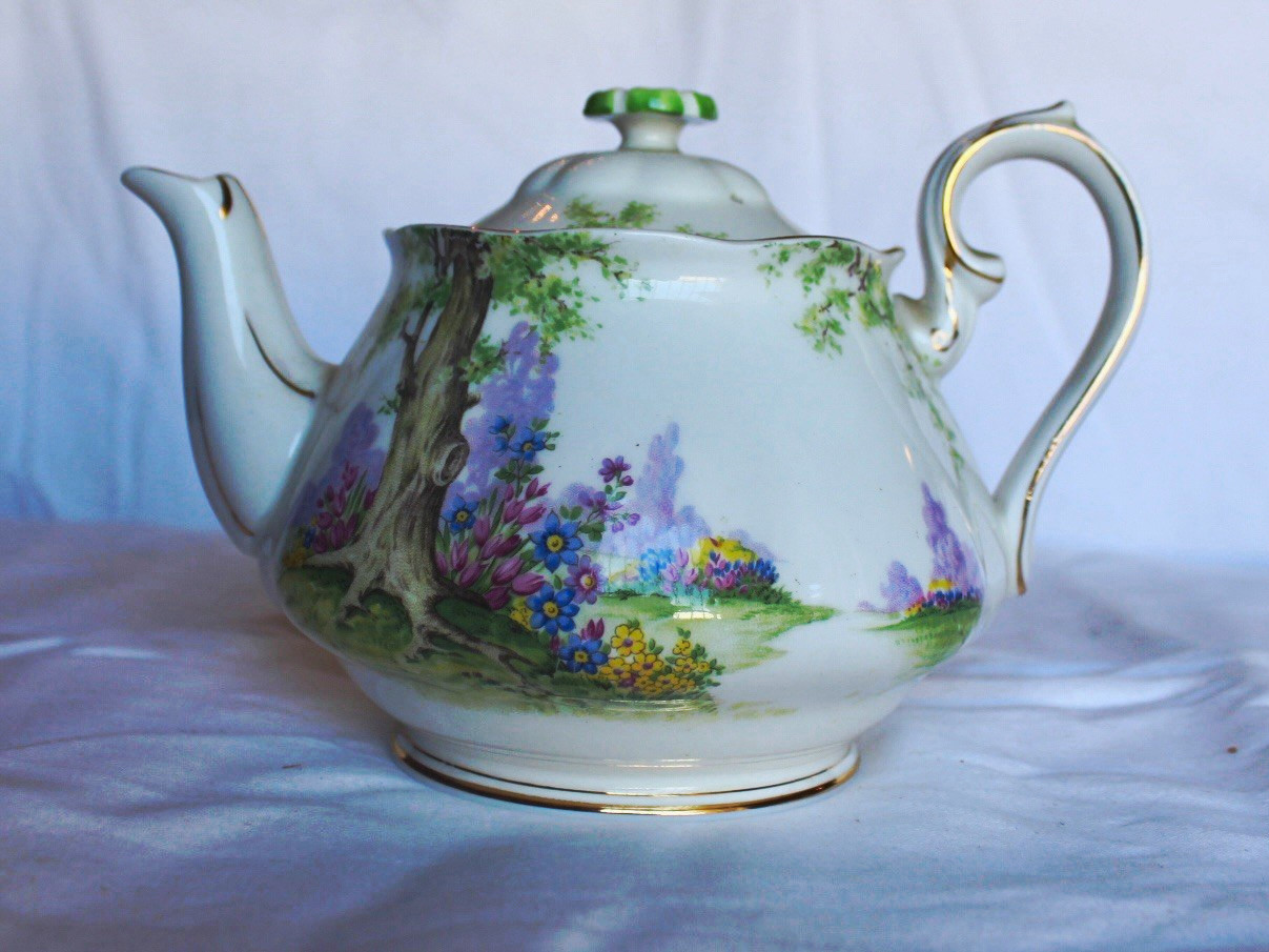 Royal Albert Greenwood Tree Bone China Floral Teapot w/ Lid Glazed Gold