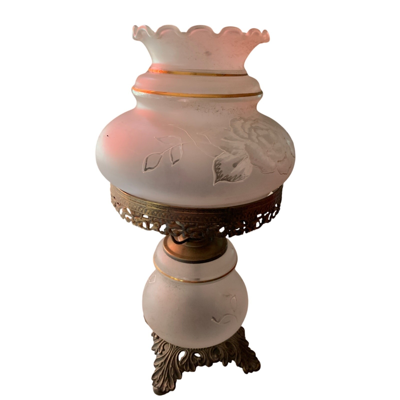 Vintage 1972 E.K. 5040 GWTW 3-Way Frosted Rose Glass Hurricane Parlor Lamp