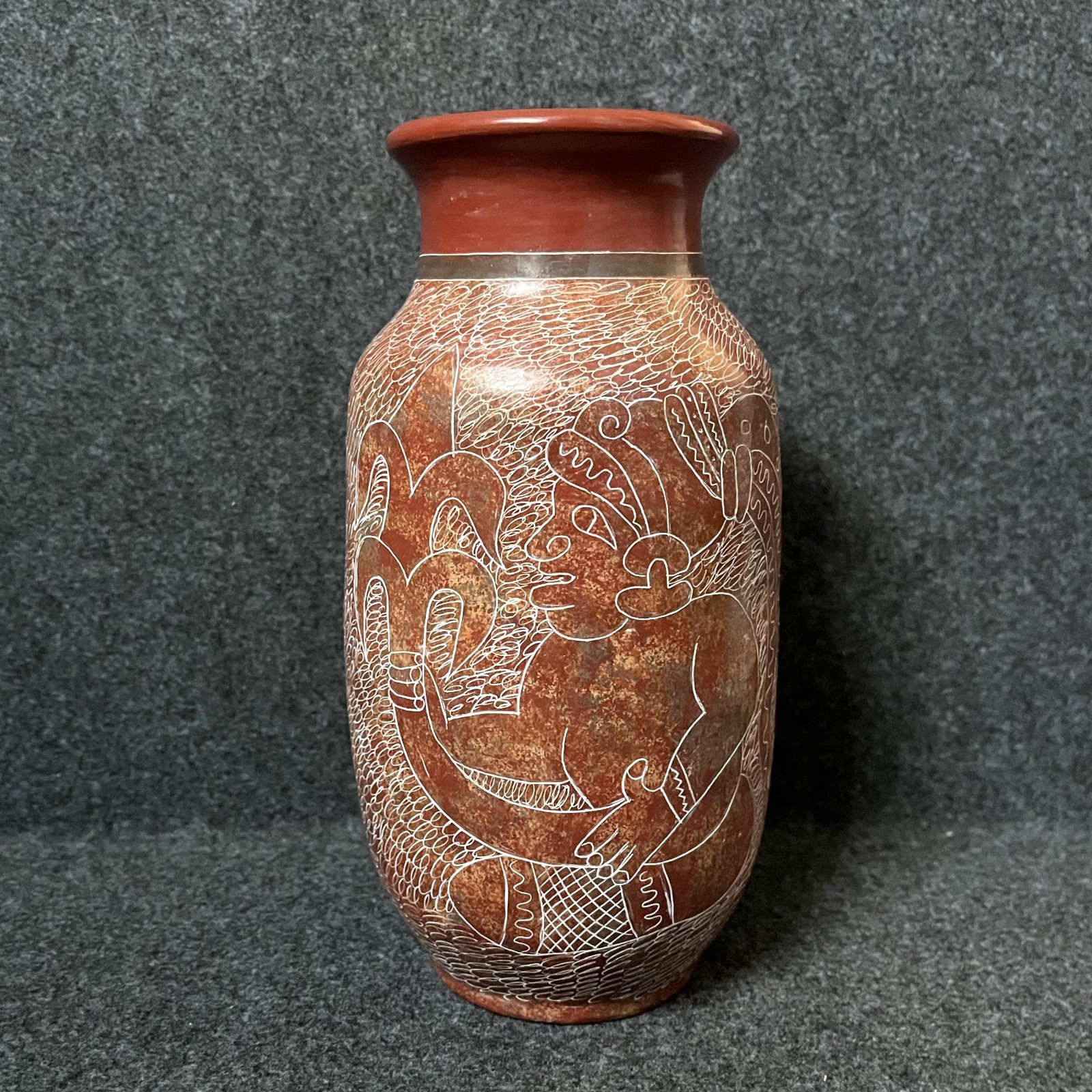 Mexican Red Clay Pottery Vase Etched Mata Ortiz Style Vintage 9-1/2\ Mexican Red Clay Pottery Vase Etched Mata Ortiz Style Vintage 9-1/2\