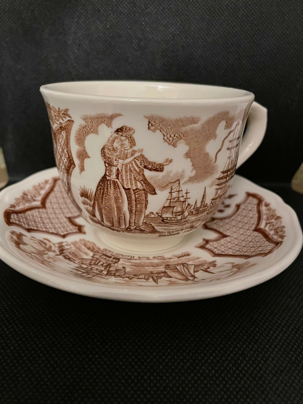 Fair Winds Alfred Meakin Set of teacup and saucer (# 821) Great condition Fair Winds Alfred Meakin Set of teacup and saucer (# 821) Great condition