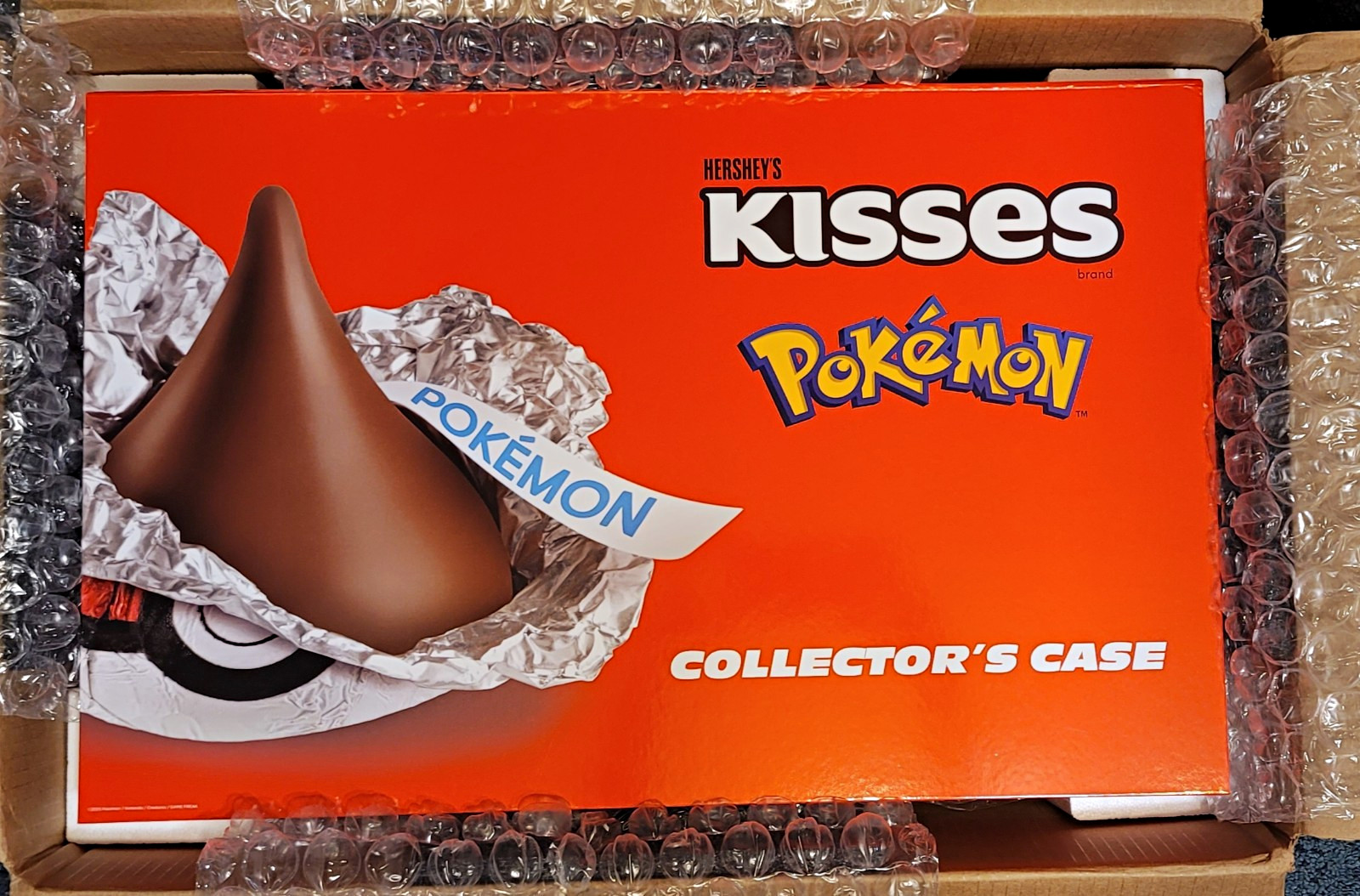 Pokémon x Hershey\'sCollector Case, Complete Setwith Patch