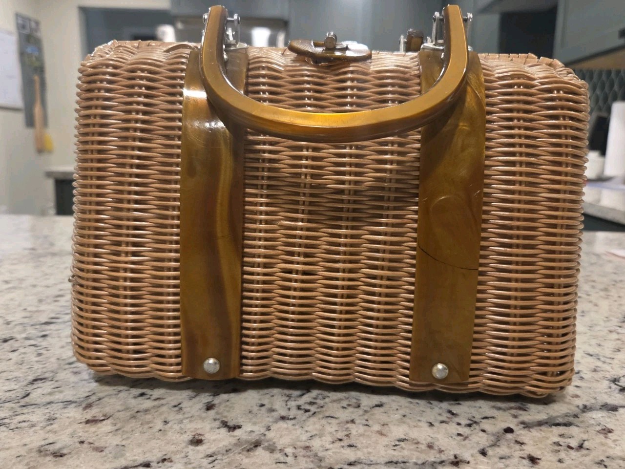 Lesco Lona Vintage 1960s Lucite & Wicker Handbag Made In Hong Kong Lesco Lona Vintage 1960s Lucite & Wicker Handbag Made In Hong Kong