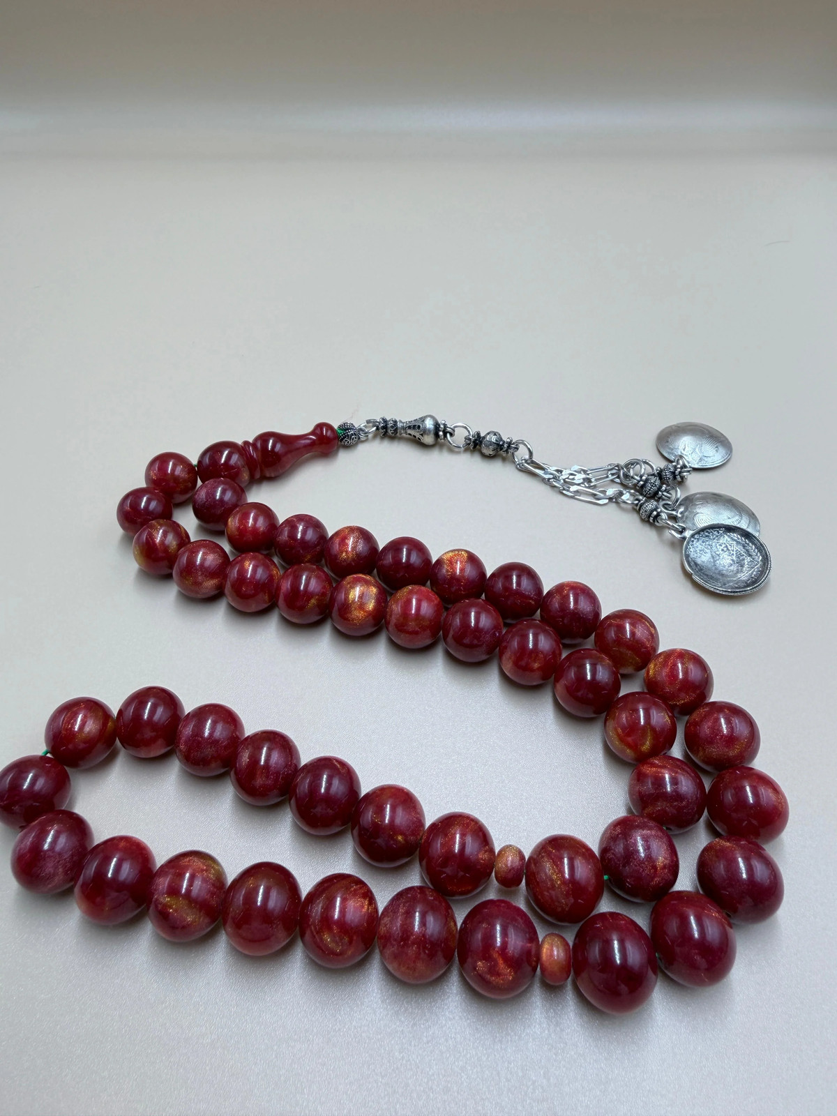 مسباح فاتوران نش ذهب مع الكسّار وشرّابة فضة عيار ٥٠٠. Faturan rosary in natural