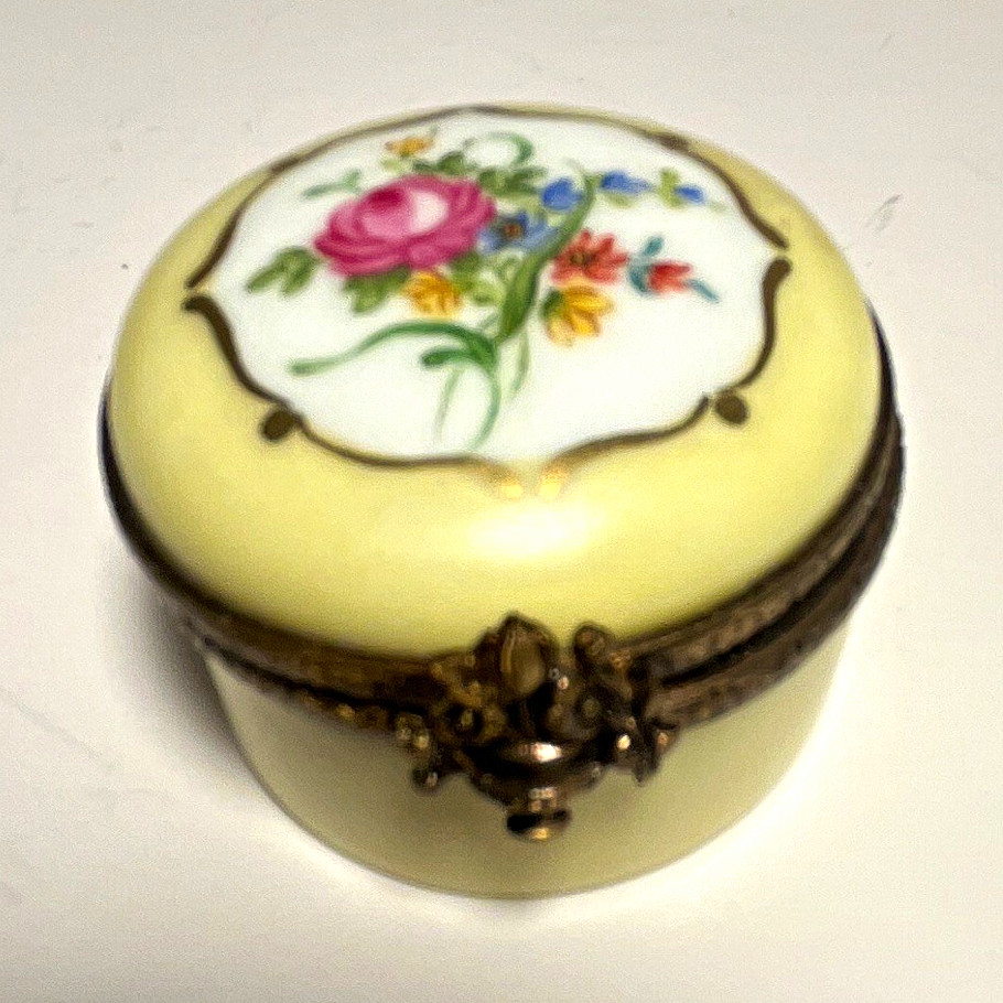 Vintage Limoges France Linda Devins Hinge Porcelain Trinket Box Yellow Pink Rose