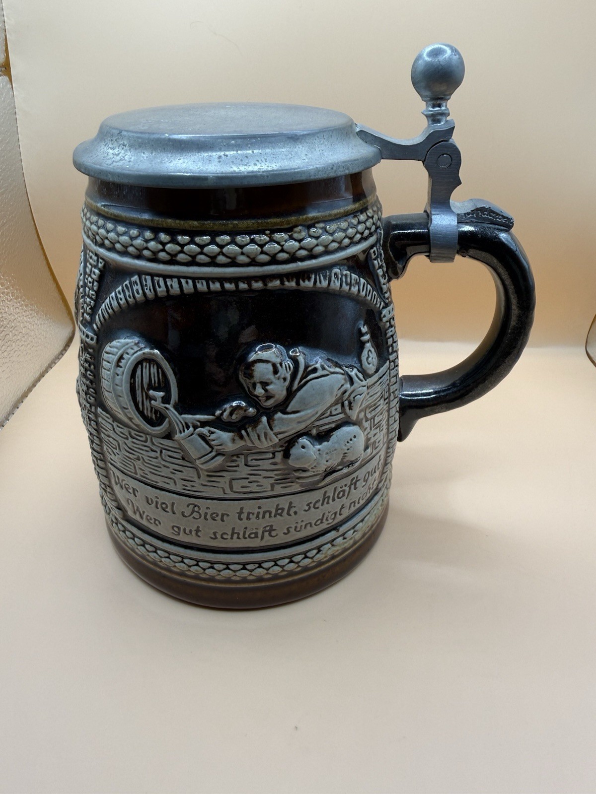 Vintage German Beer Stein Pewter Lid Relief Tavern Scene German Saying 6”