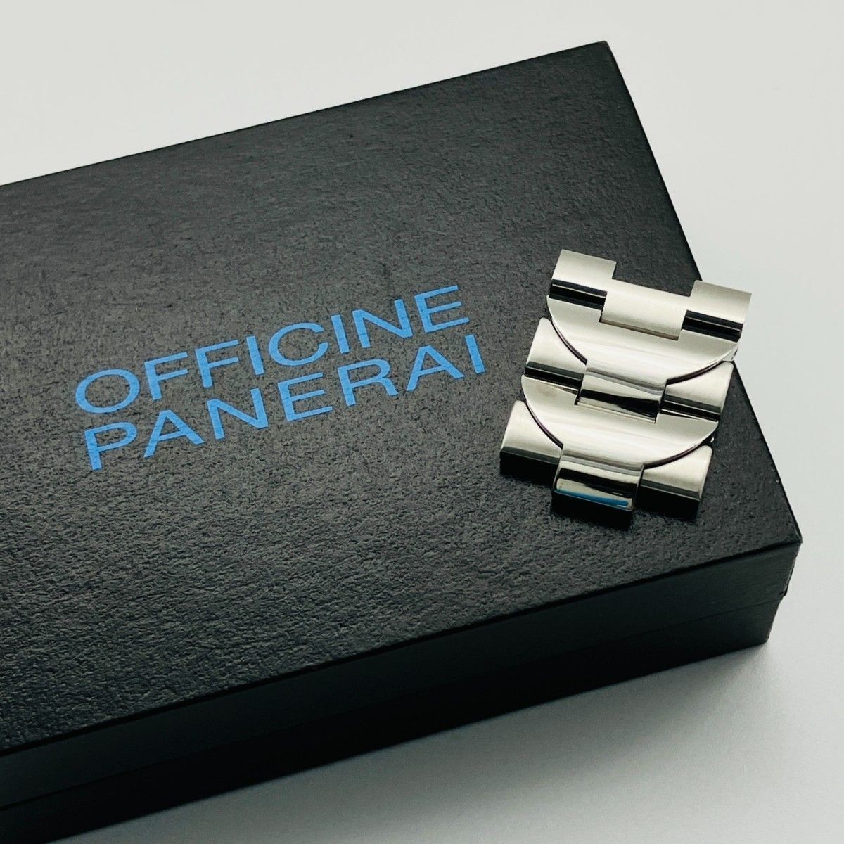 Officine Panerai Genuine Bracelet 3 Pieces 20Mm Pam00050 Pam00126