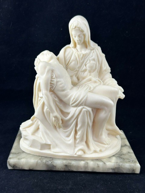 Vintage Italian Pieta Alabaster Marble Dust Statue Jesus Mary 6