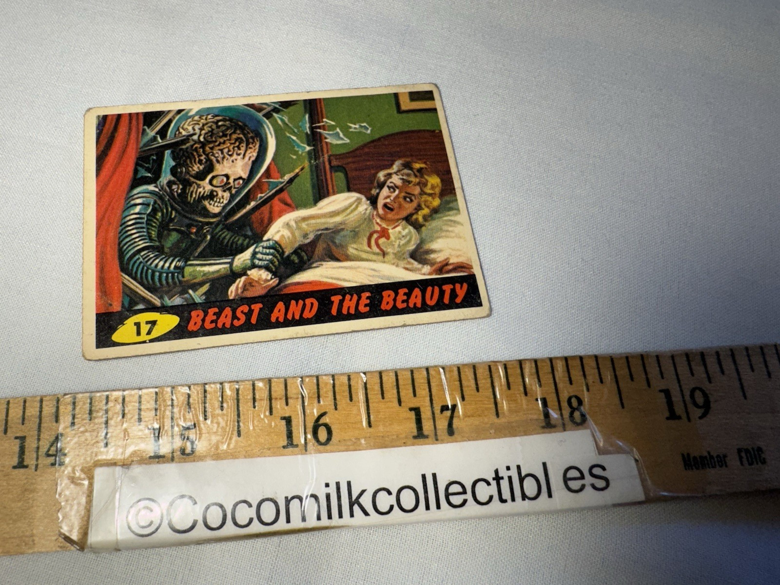 Vintage Original 1962 Topps Mars Attacks Card #17 Beast and the Beauty Bubbles Vintage Original 1962 Topps Mars Attacks Card #17 Beast and the Beauty Bubbles