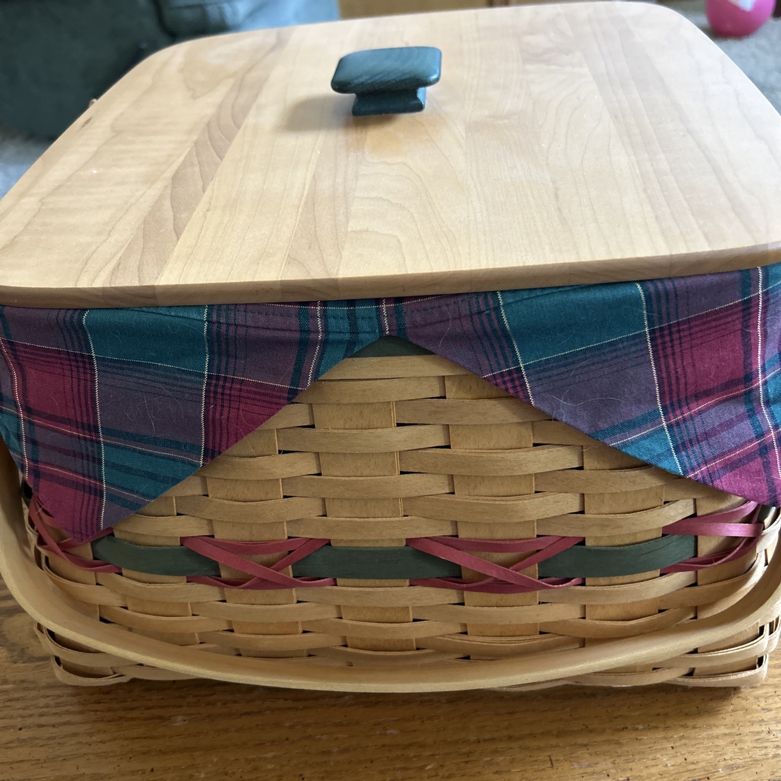 Longaberger 2000 Hostess 12 Days Christmas Basket, Tie, Lid, Liner & Protector