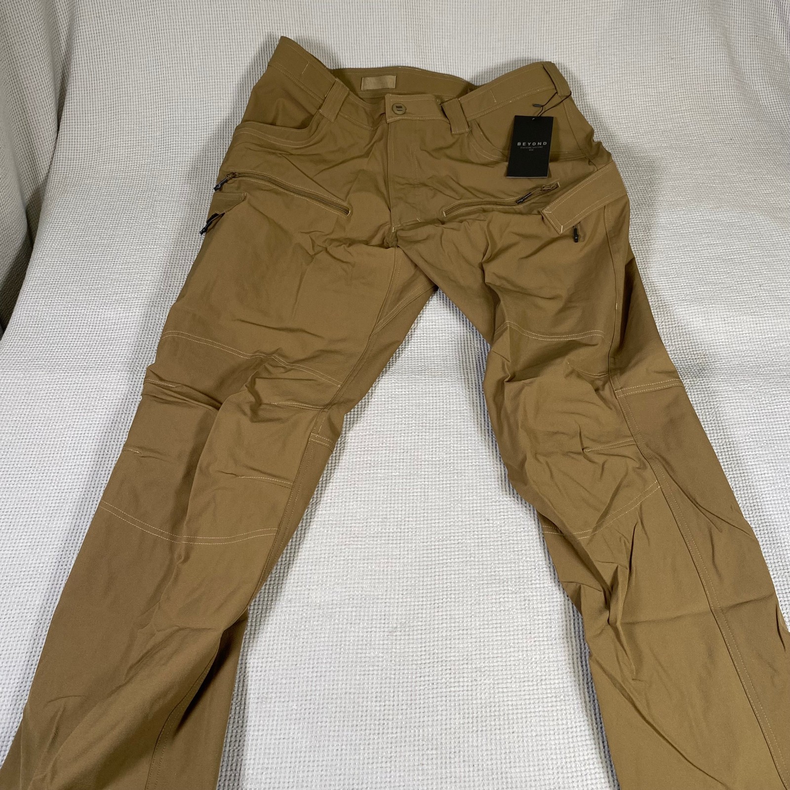 Beyond Clothing A5 Rig Light Back Country Softshell Pant Durastretch X-Large XL Beyond Clothing A5 Rig Light Back Country Softshell Pant Durastretch X-Large XL