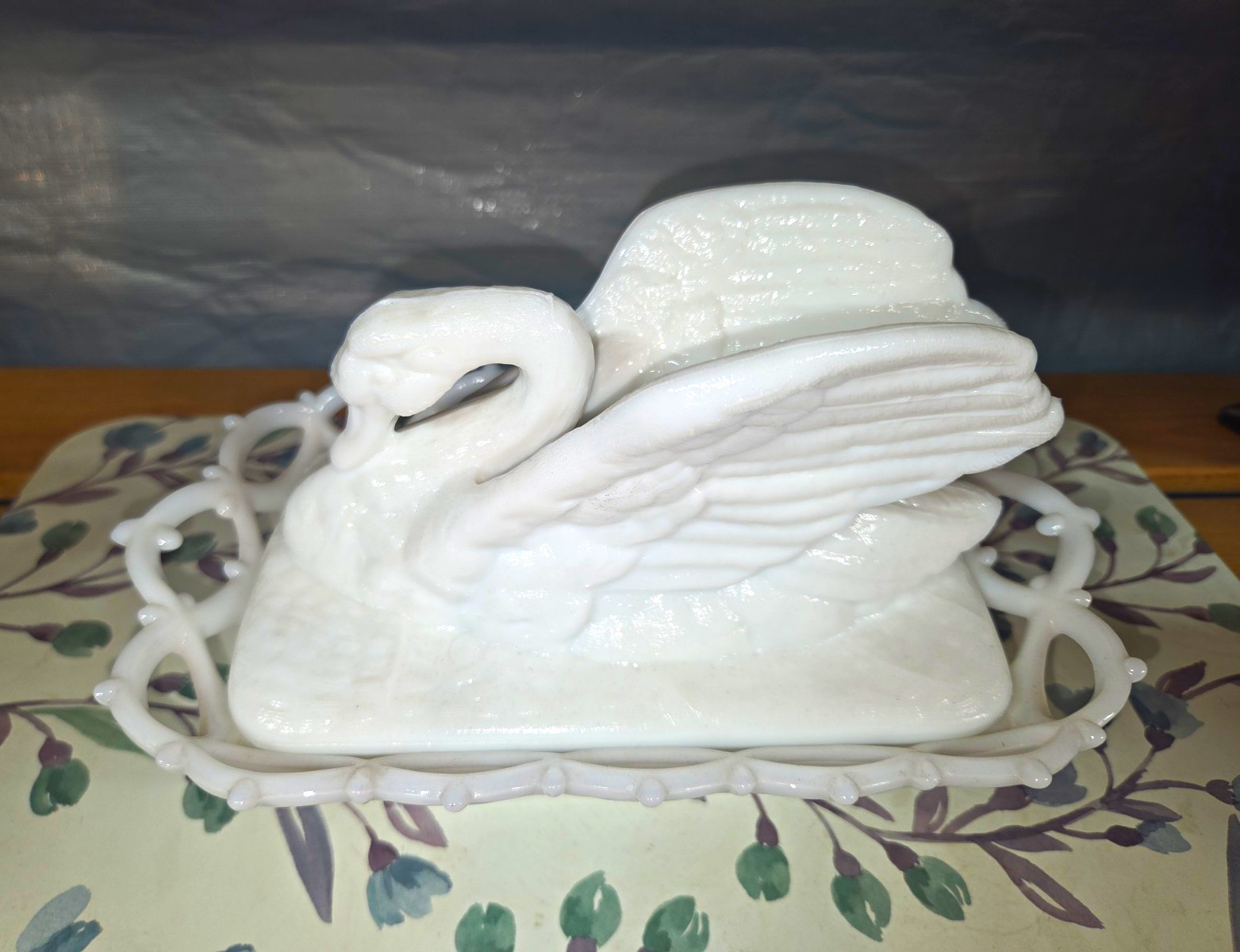 Westmoreland White Glass Swan Covered Butter Dish w/ Lid, Rectangular 