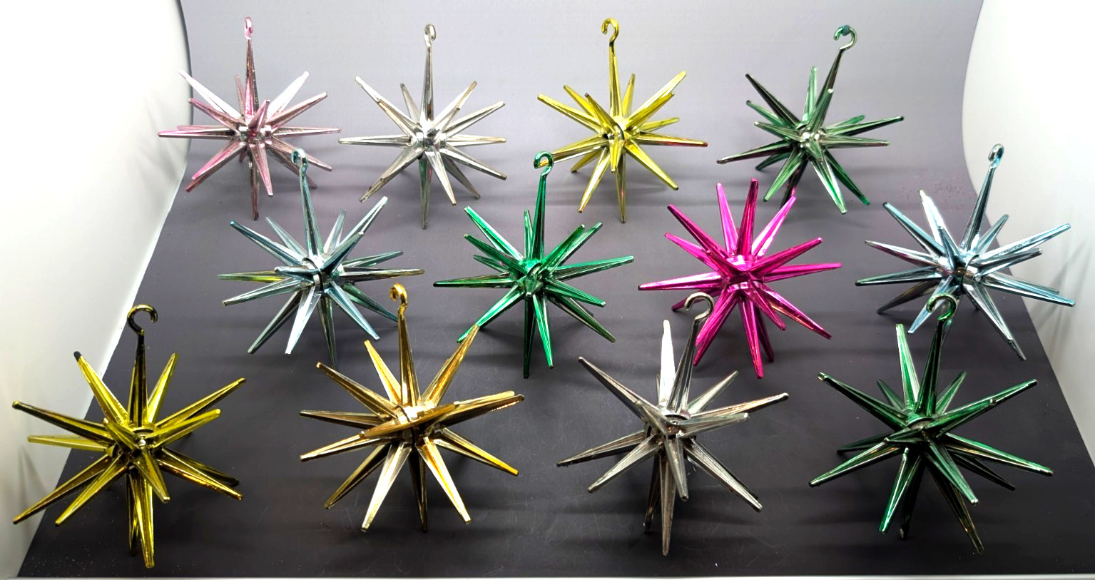 12pc Set Bradford Sputnik Plastic 1950s Ornaments VTG Green Pink Blue 4.5\ 12pc Set Bradford Sputnik Plastic 1950s Ornaments VTG Green Pink Blue 4.5\