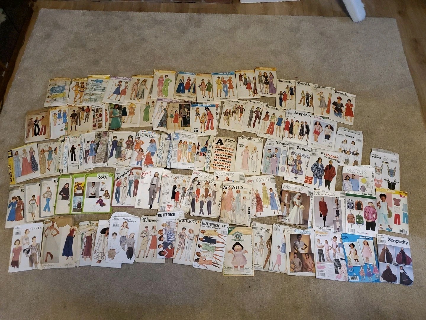 Incomplete Patterns Lot Of 80+ Vogue McCall\'s Simplicity Butterick Burda 