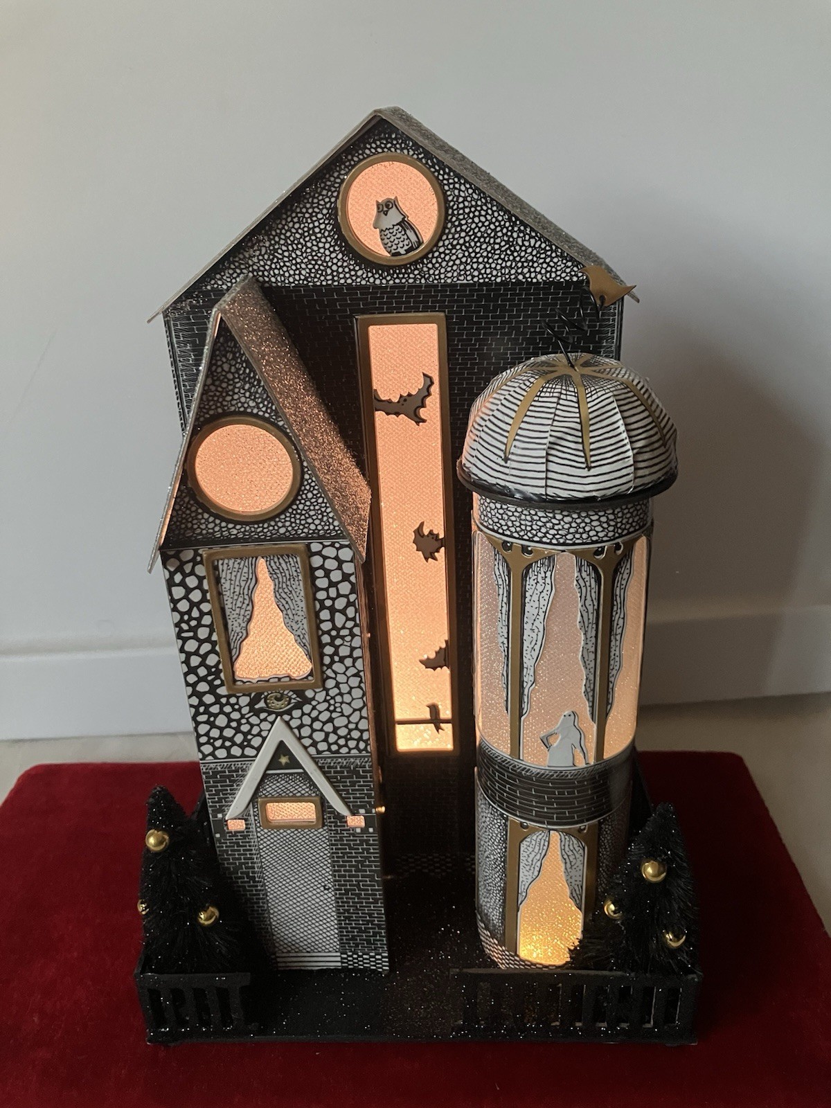 Anthropologie Halloween Florence Balducci White/Bird style Light-Up Paper House