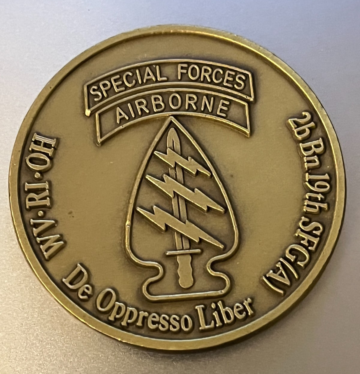 VINTAGE 2nd Battalion 19th Special Forces Group SOCOM Green Beret Challenge Coin