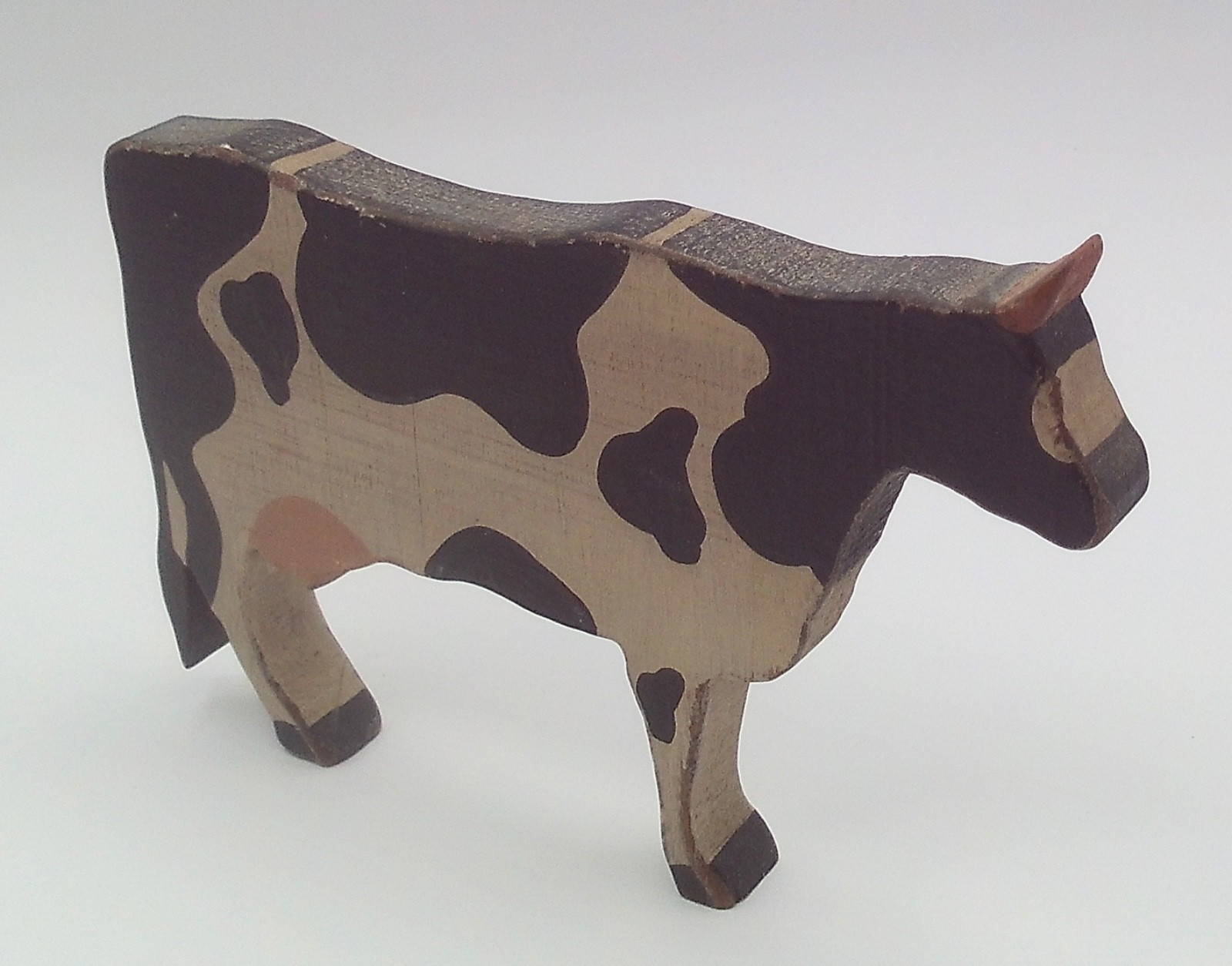 Primitive Wood Cow Flat Painted Figurine 5.25\