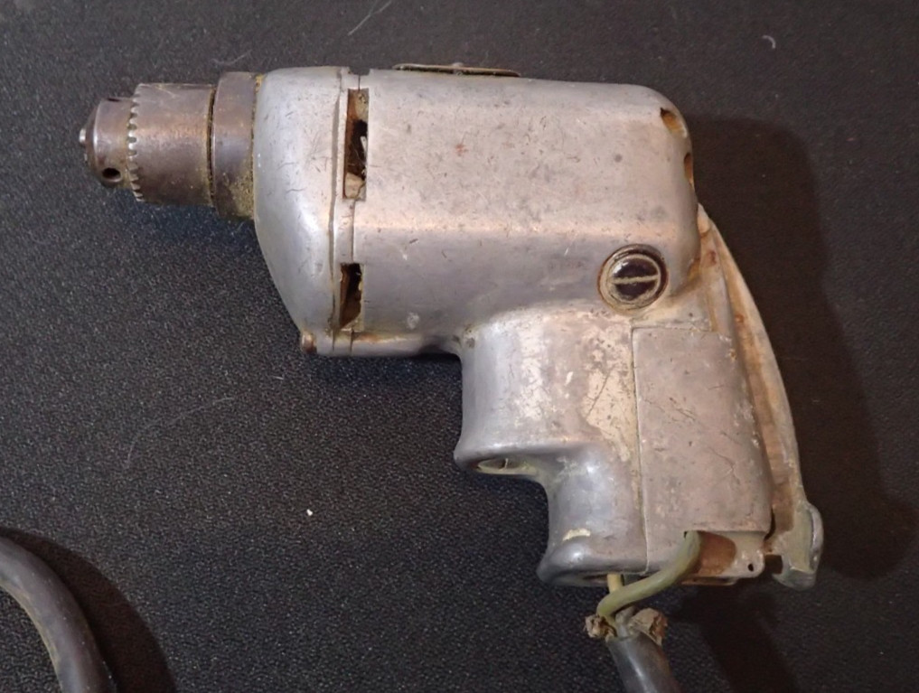 RARE Vintage 1939 HORNET Black & Decker 3/16” Inch Chuck Drill Works RARE Vintage 1939 HORNET Black & Decker 3/16” Inch Chuck Drill Works
