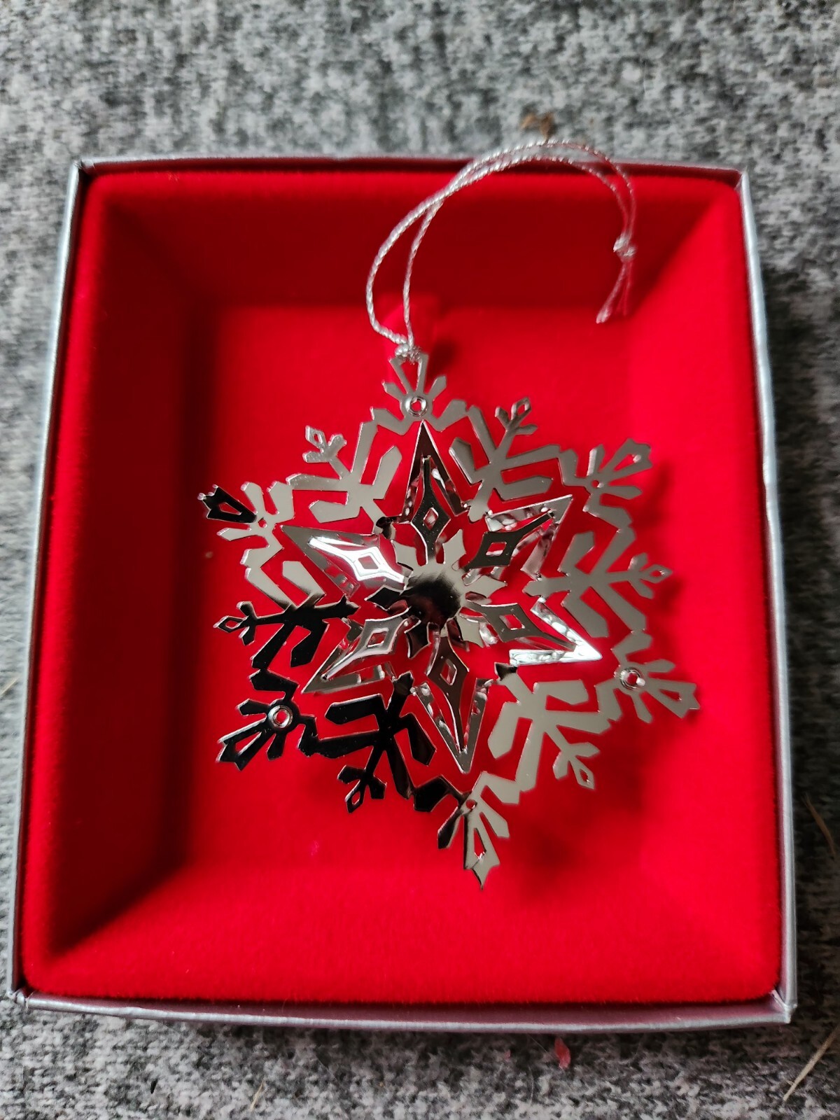 Vintage Towle Silversmiths Christmas Reflections 3 Dementional Snowflake #3329 Vintage Towle Silversmiths Christmas Reflections 3 Dementional Snowflake #3329