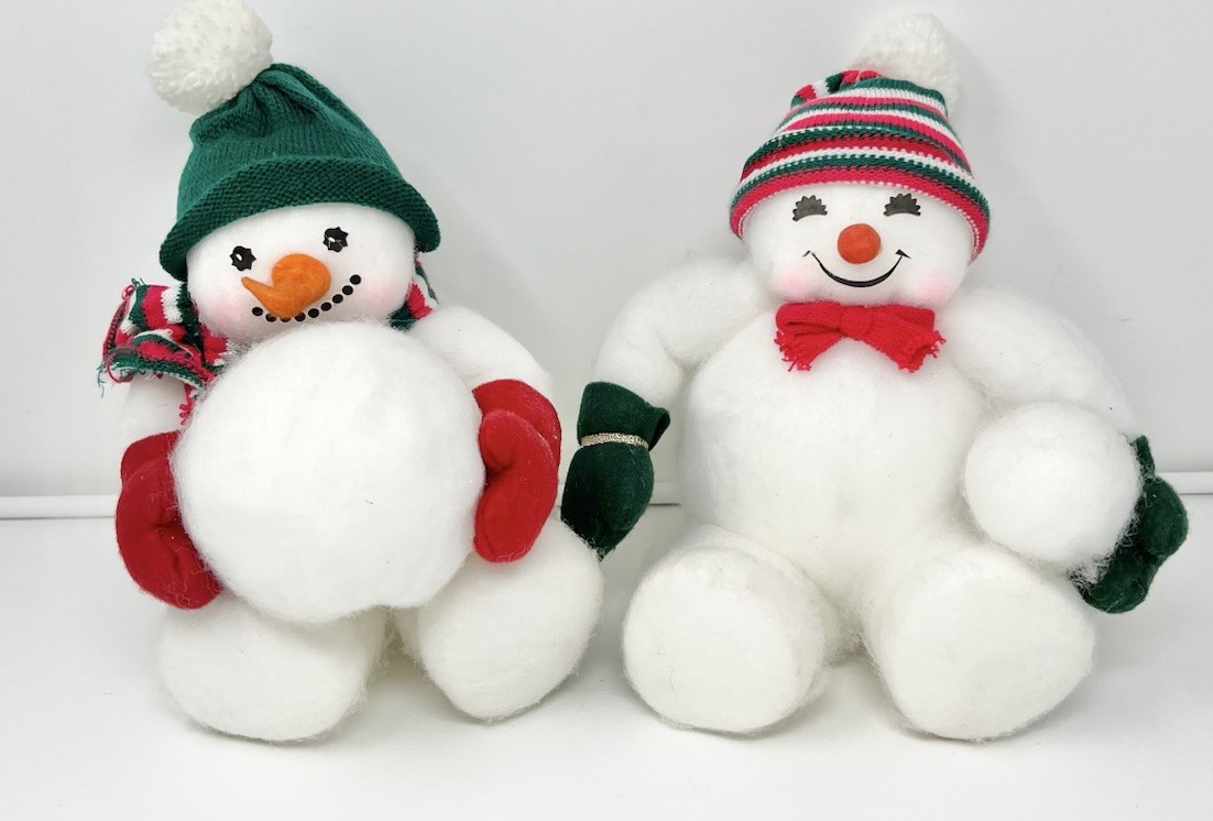 2 Vintage Christmas Snowmen Snowman Fuzzy Nostalgic Kitsch Granny Shelf Sitter