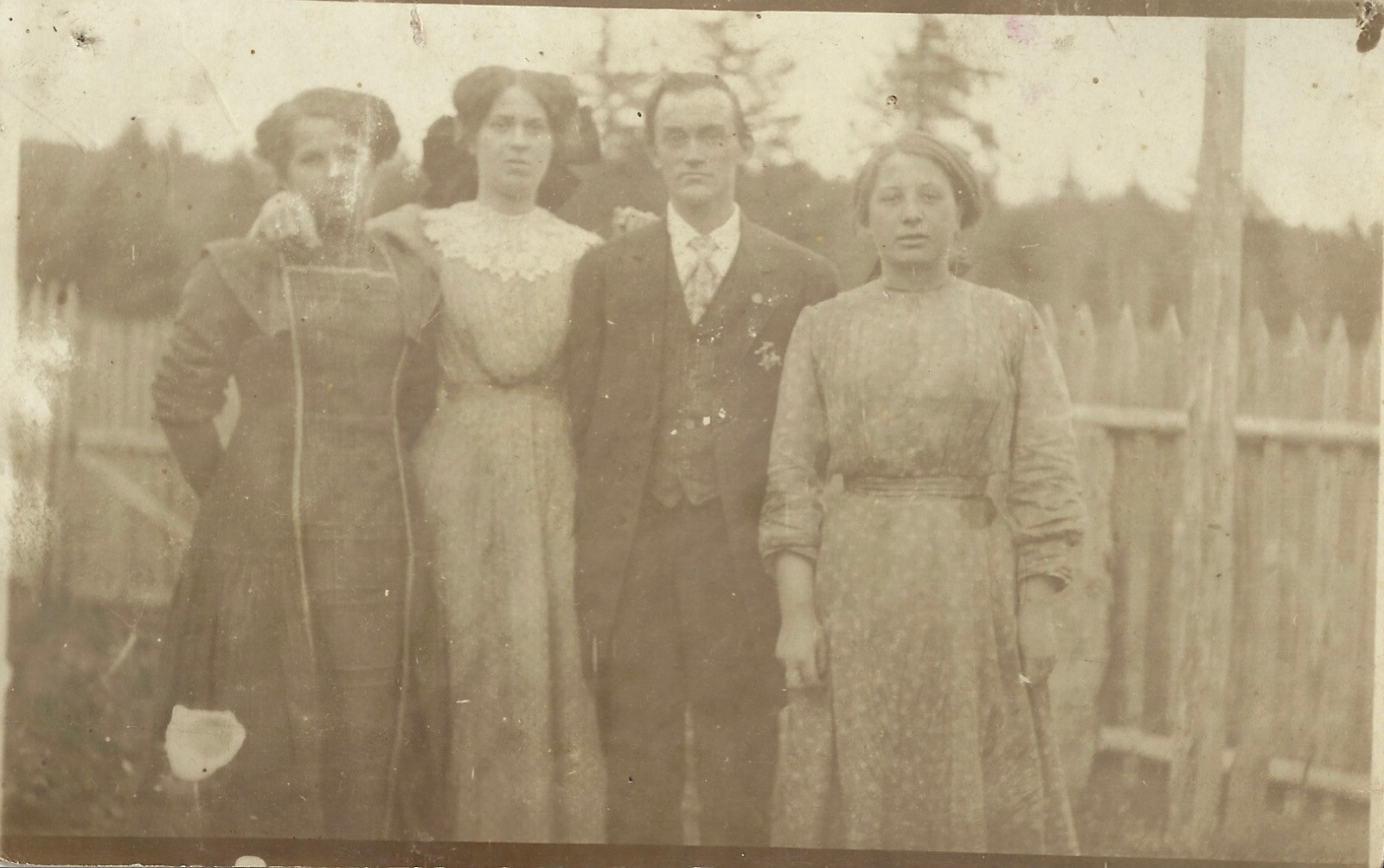 c1900s Group Of 4 People Women Man Well Dressed Outside RPPC Real Photo Postcard