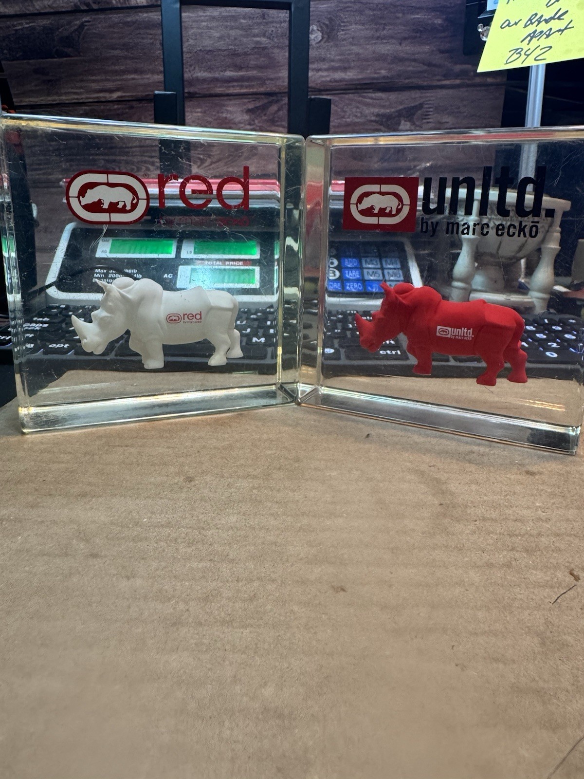 MARC ECKO UNLIMITED RHINO ADVERTISING LUCITE STATUE STORE SIGN DISPLAY - RARE