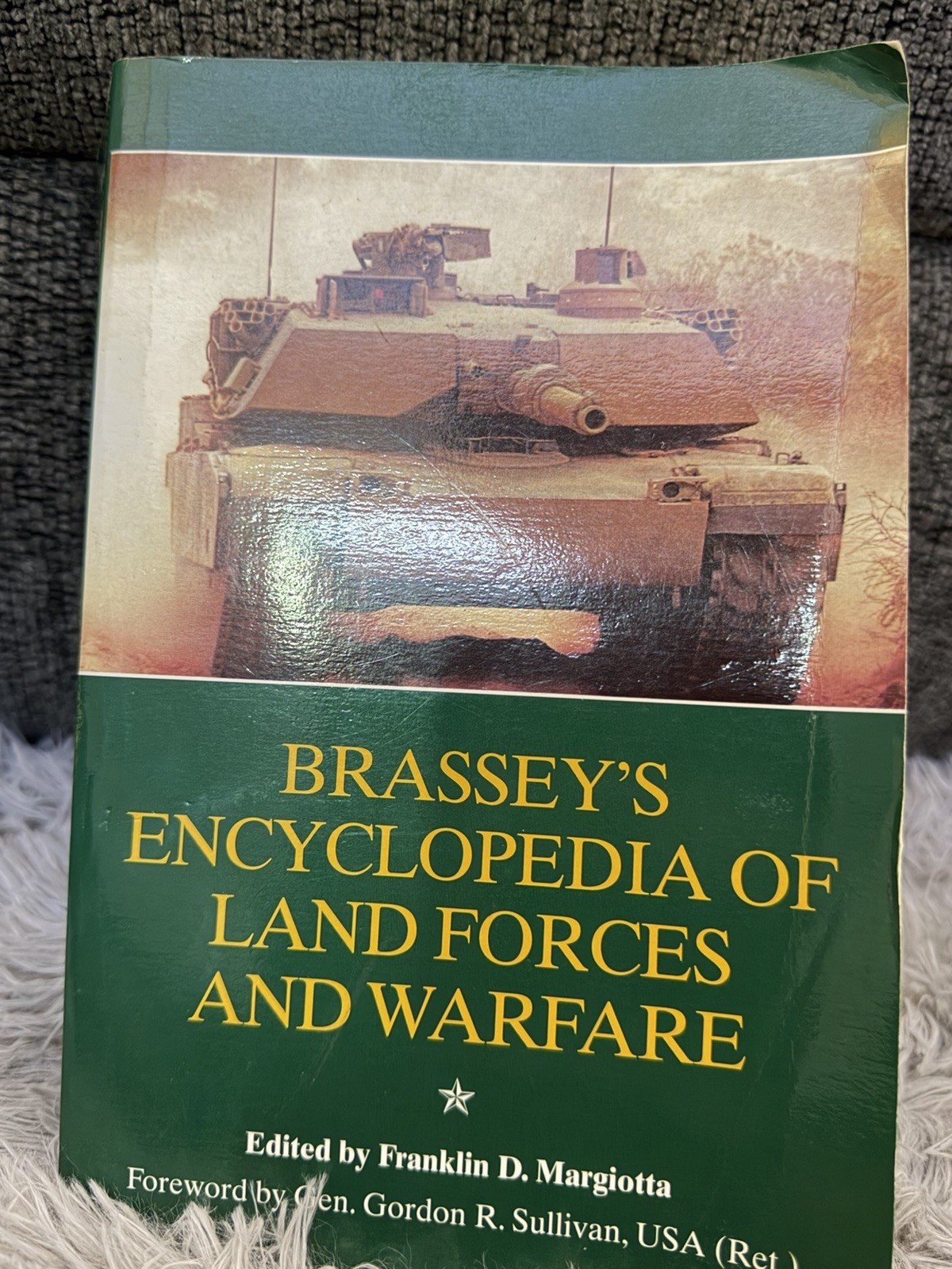 BRASSEY'S ENCYCLOPEDIA OF LAND FORCES AND WARFARE By Franklin D. Margiotta VG Ex