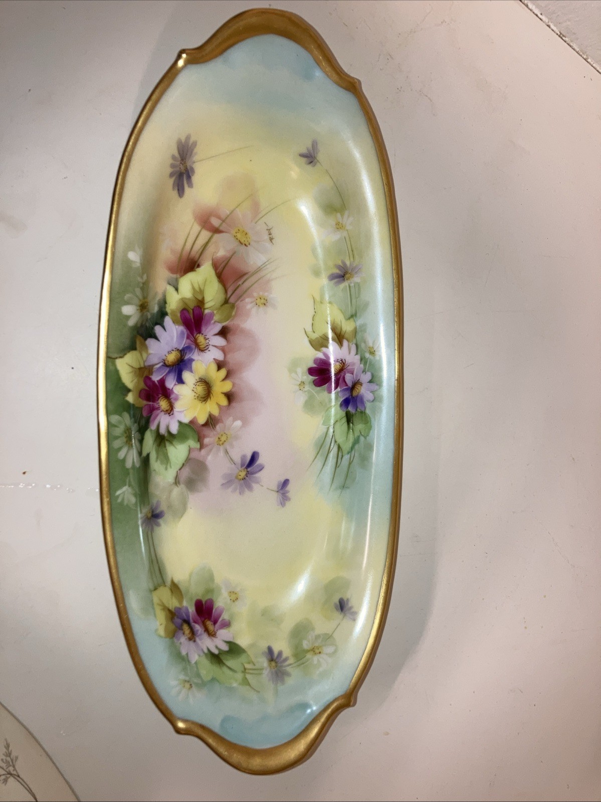Vintage Hand-painted Porcelain Relish/Vanity Dish Trimmed In Gold Vintage Hand-painted Porcelain Relish/Vanity Dish Trimmed In Gold