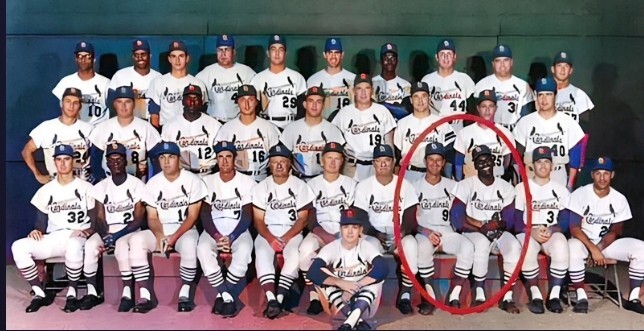 Vintage 1964 St. Louis Cardinals Team Photo Bob Uecker & Bob Gibson Hand-Holding