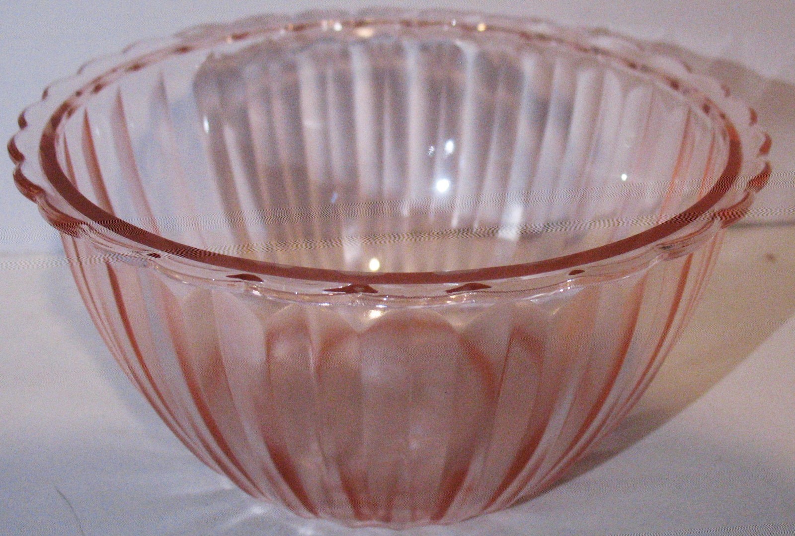 Vtg Pink Depression Small Bowl Unknown Maker and Pattern