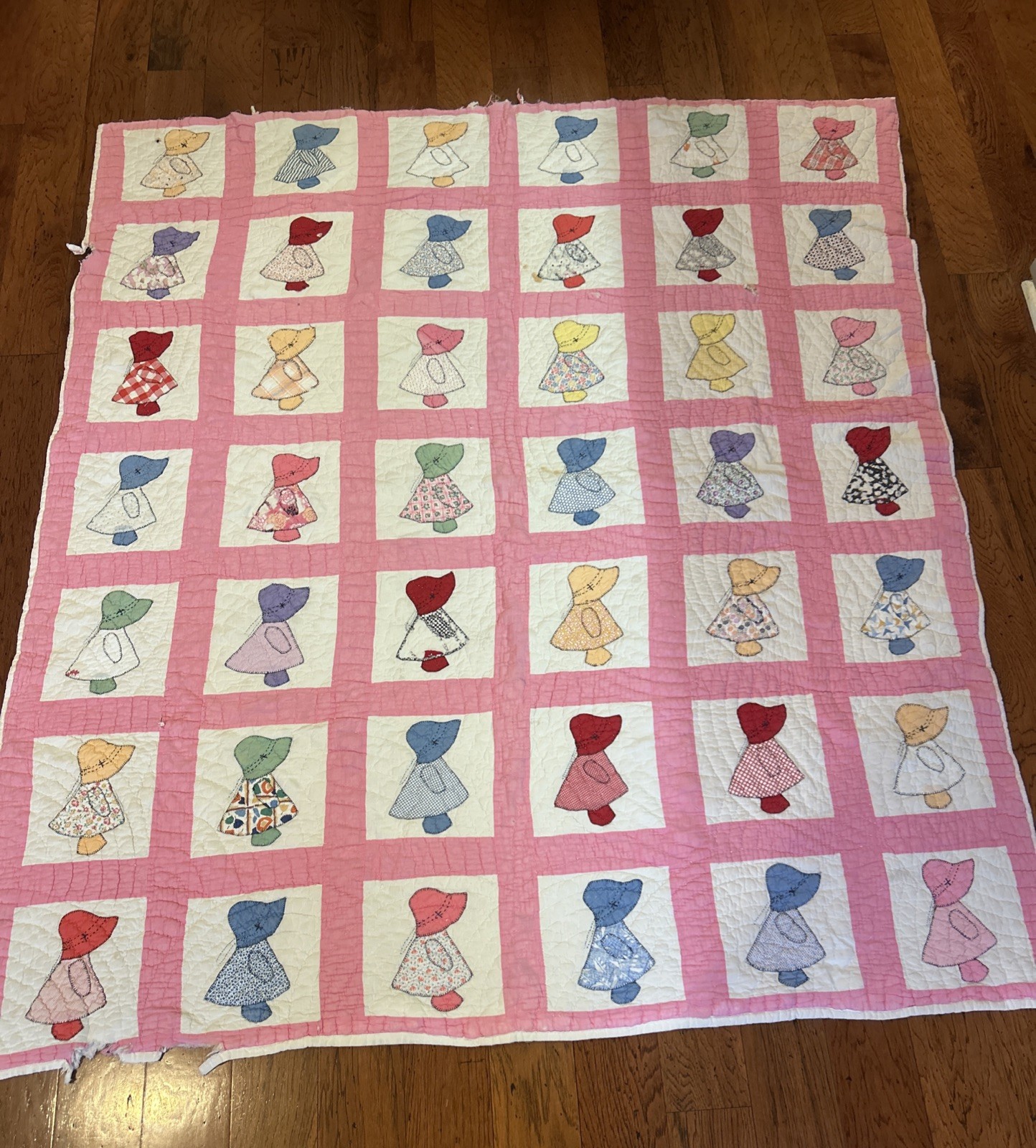 Vintage Sunbonnet Sue Quilt Applique 67” X 77” Hand & Machine Sewn Minor Flaws