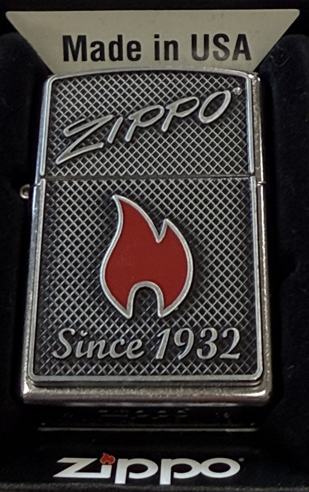 ZIPPO 2018 ZIPPO LARGE FLAME SINCE 1932 EMBLEM  LIGHTER SEALED IN BOX H540