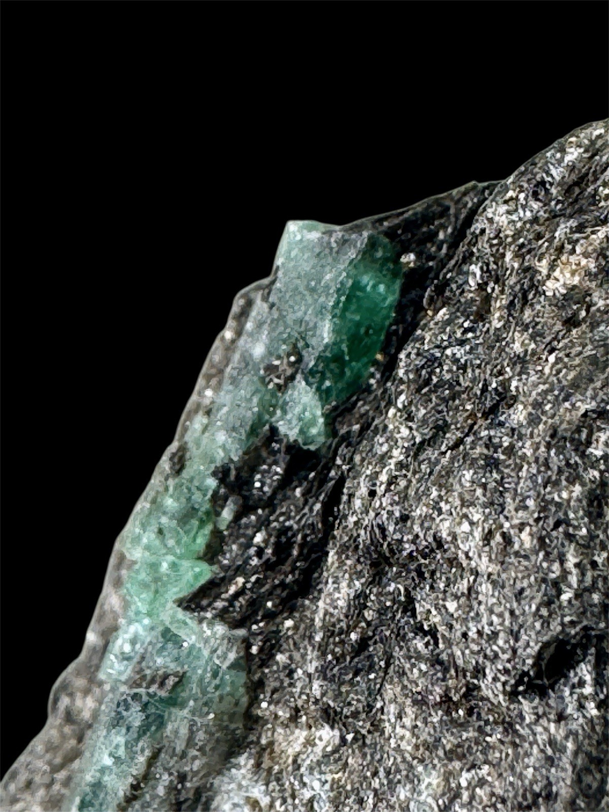 Rare BERYL var. EMERALD (in matrix) 8Habach Valley, Salzburg, Austria*