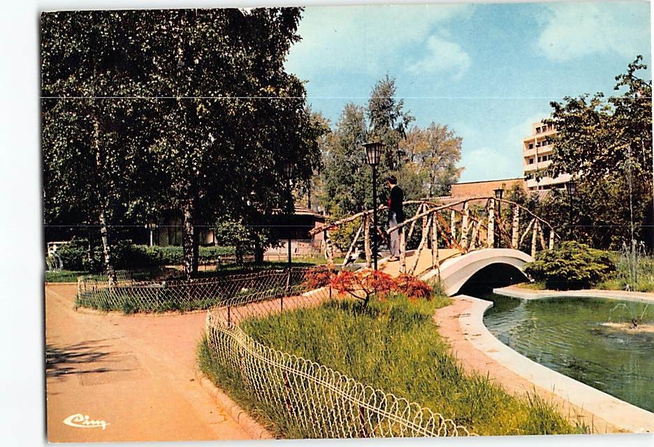 Postcard Le Zoo St. Avold France