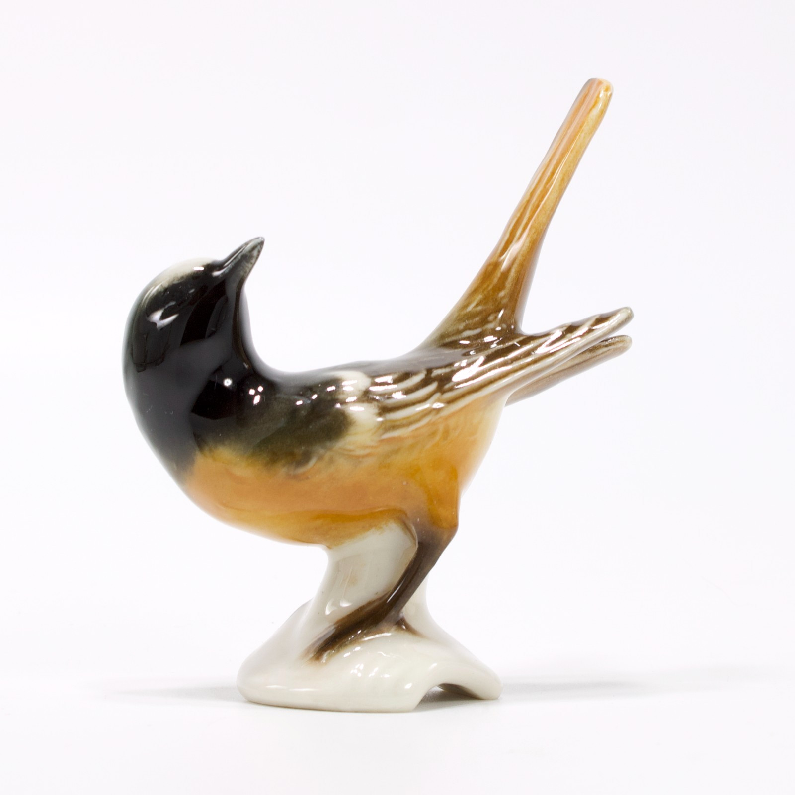 Vintage Goebel Redstart Male Bird Figurine Glossy Porcelain TMK-3 CV 31 3\