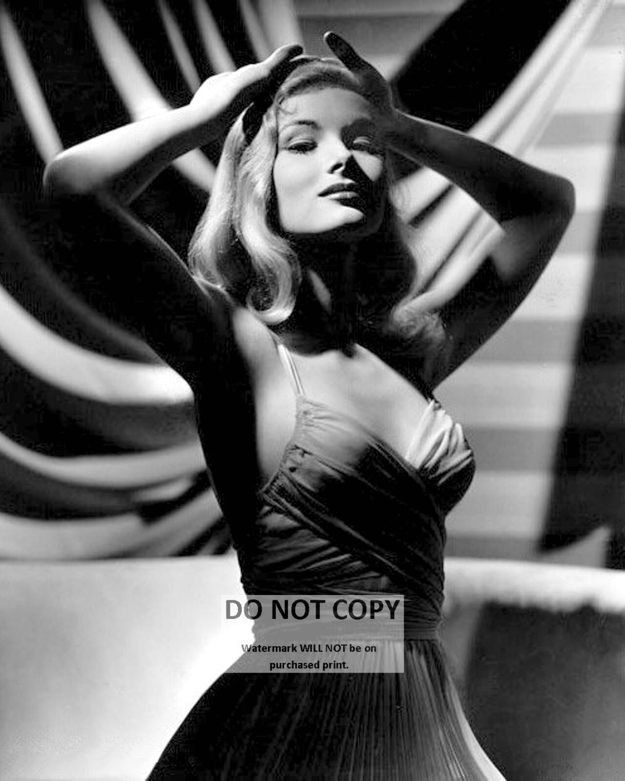 ACTRESS VERONICA LAKE - 8X10 PUBLICITY PHOTO (FB-780)