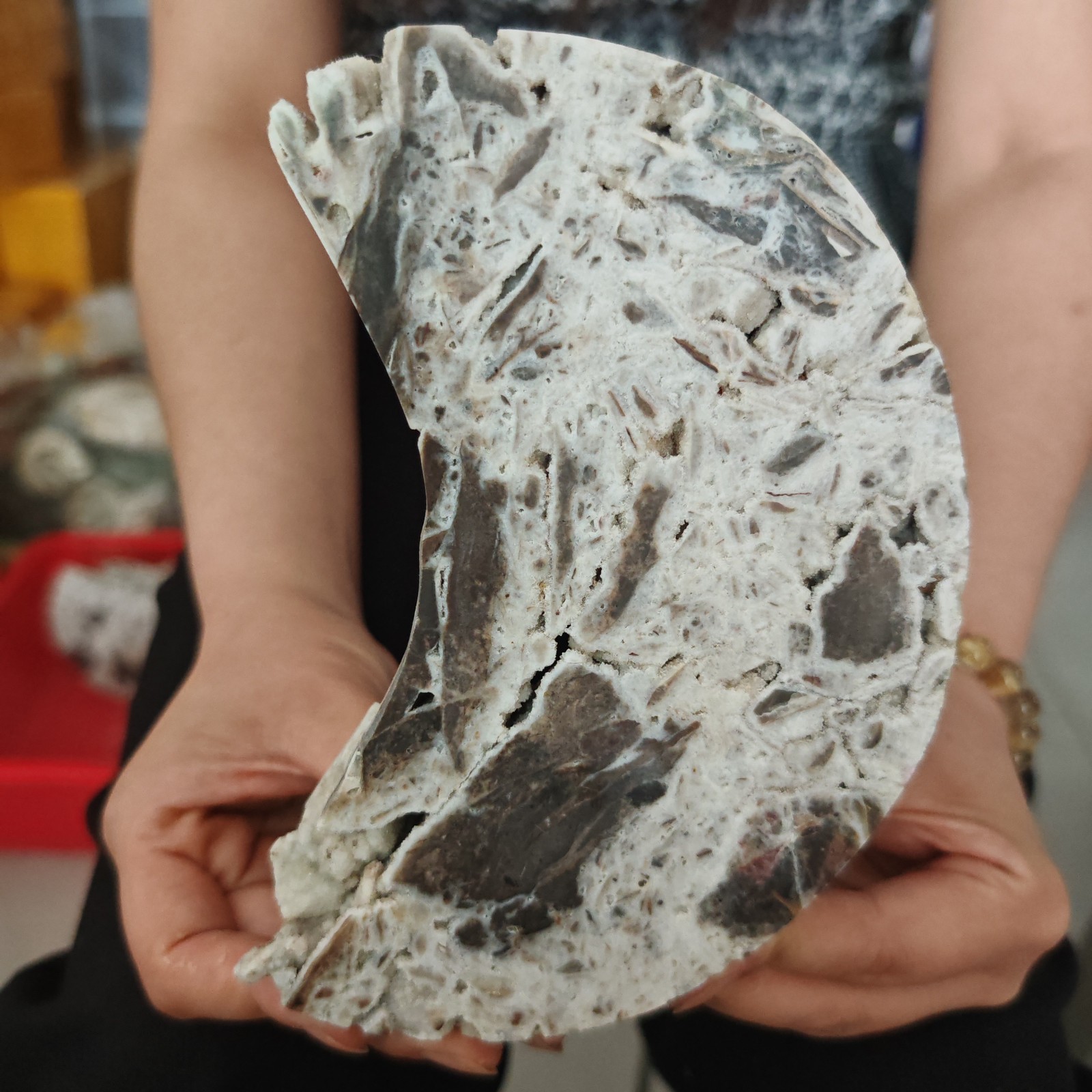 2.09LBNatural healing of sphalerite sliced crystals0.95kg