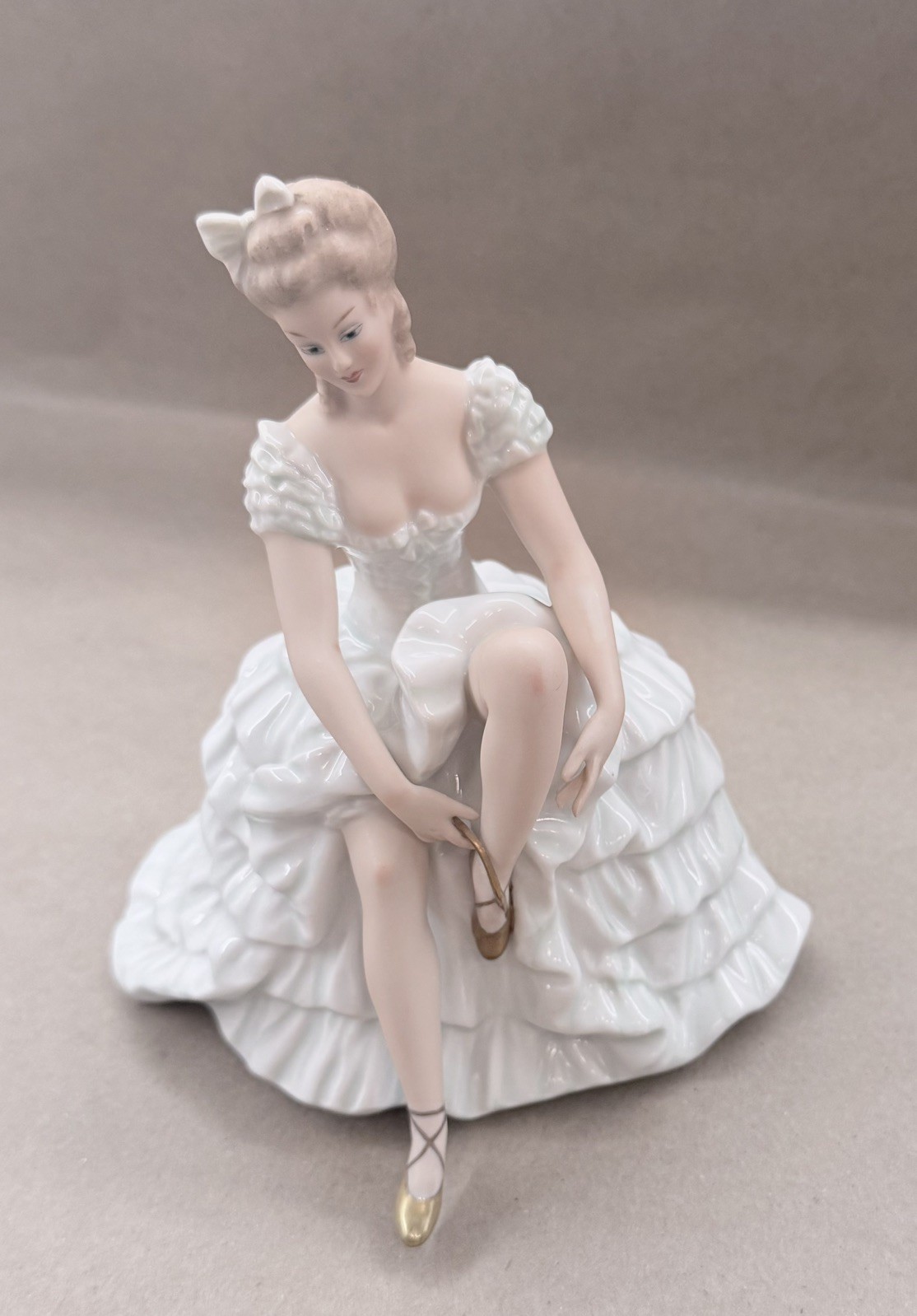 Vintage Schaubach Kunst Wallendorf Porcelain Ballerina Figurine Germany Vintage Schaubach Kunst Wallendorf Porcelain Ballerina Figurine Germany