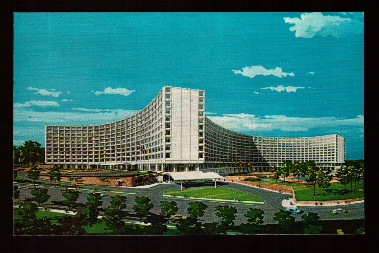POSTCARD : WASHINGTON DC - DISTRICT OF COLUMBIA - THE WASHINGTON HILTON