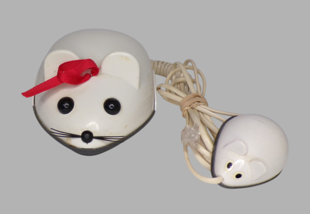 VTG Squeakers Fashion PhoVintage RadioShack Mama & Baby Mouse Novelty Phone RARE